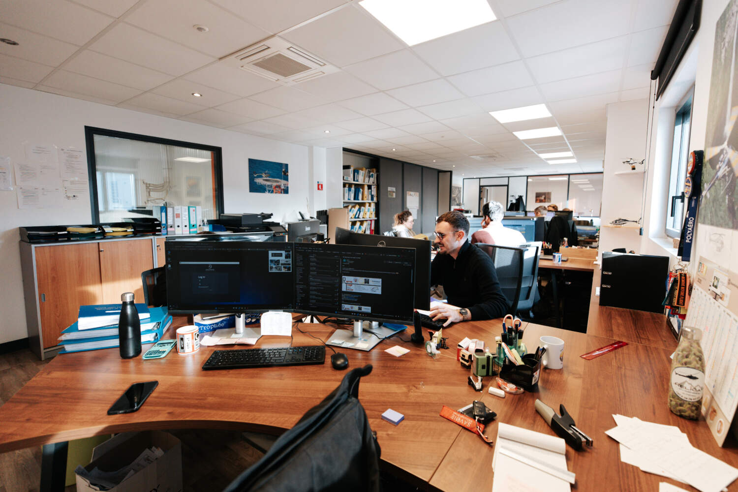 Employés travaillant dans le bureau d'étude d’Épagny-Metz-Tessy