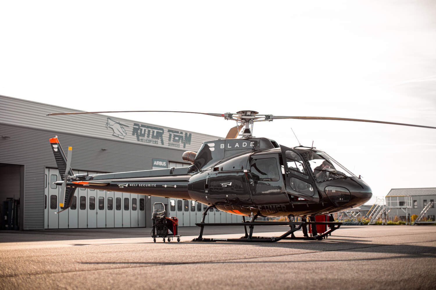 Contractant pour de nombreux fabricants d'hélicoptères